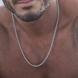 Collier argenté acier