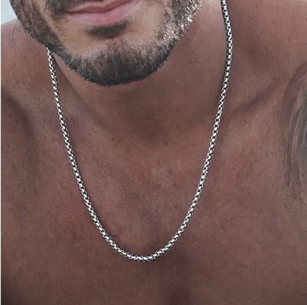 Collier argenté acier
